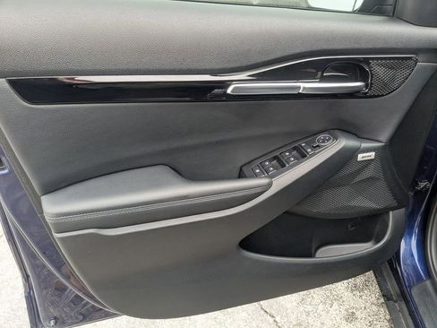 Used 2023 Kia Seltos SX image 18