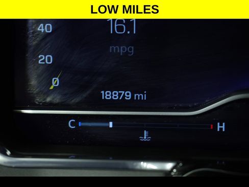 Used 2023 Chevrolet Silverado 1500 LT AWD/4WD image 4