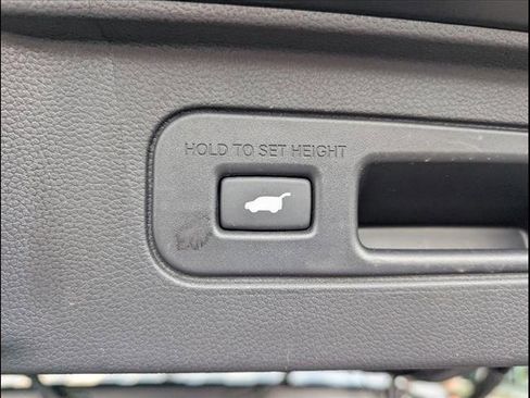 Used 2025 Honda Pilot Touring image 22