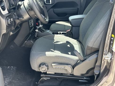 New 2025 Jeep Wrangler Sport S image 9