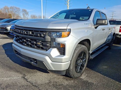 Certified 2022 Chevrolet Silverado 1500 Custom image 3