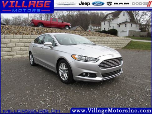 Used 2014 Ford Fusion SE w/ Equipment Group 202A image 3