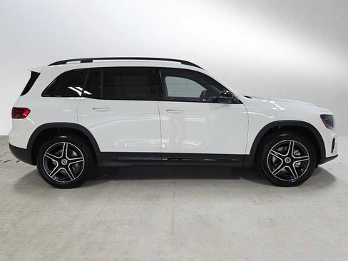 New 2026 Mercedes-Benz GLB 250 4MATIC image 2