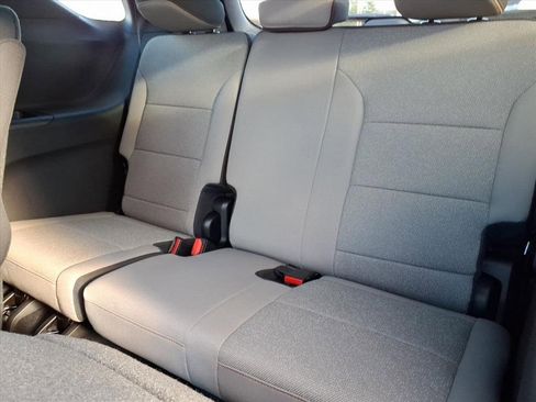 New 2026 Chevrolet Traverse LT w/ Sun and Wheel Package image 16