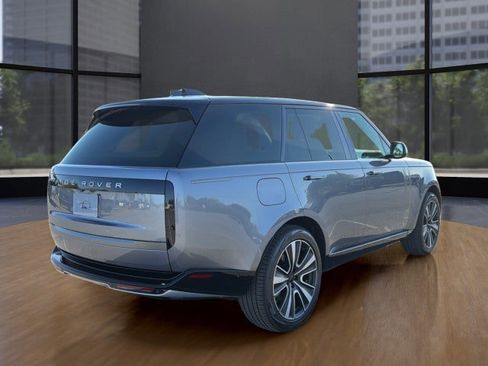 New 2026 Land Rover Range Rover SE image 16