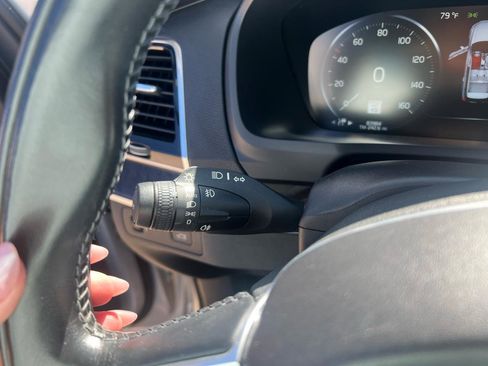 Used 2018 Volvo XC90 T5 Momentum w/ Convenience Package image 35