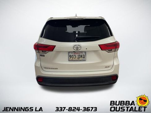 Used 2019 Toyota Highlander XLE image 6