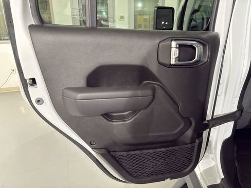 Used 2024 Jeep Wrangler Unlimited Sport AWD/4WD image 14