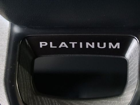 Used 2023 Ford F250 Platinum w/ FX4 Off-Road Package AWD/4WD image 22