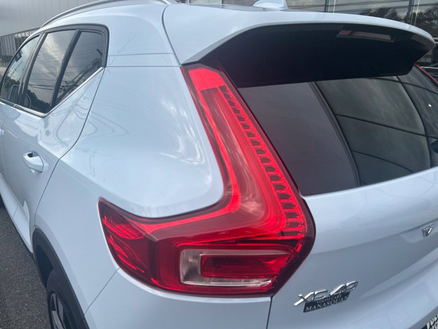 Used 2024 Volvo XC40 B5 Plus w/ Climate Package AWD/4WD image 10