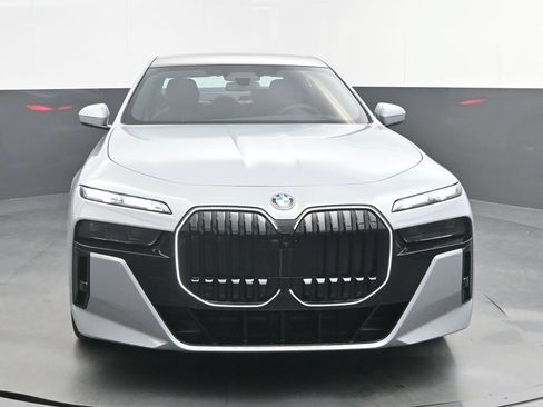 New 2026 BMW 740i w/ Executive Package RWD image 10