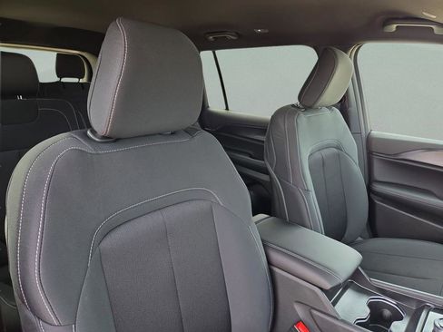 New 2025 Jeep Grand Cherokee L Laredo w/ Luxury Tech Group I RWD image 32