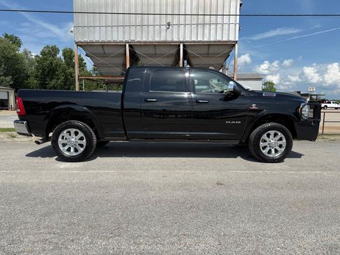 Used 2022 RAM 3500 Laramie AWD/4WD image 8