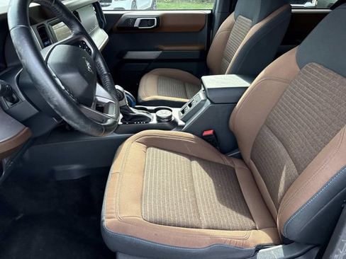Used 2023 Ford Bronco Outer Banks AWD/4WD image 11