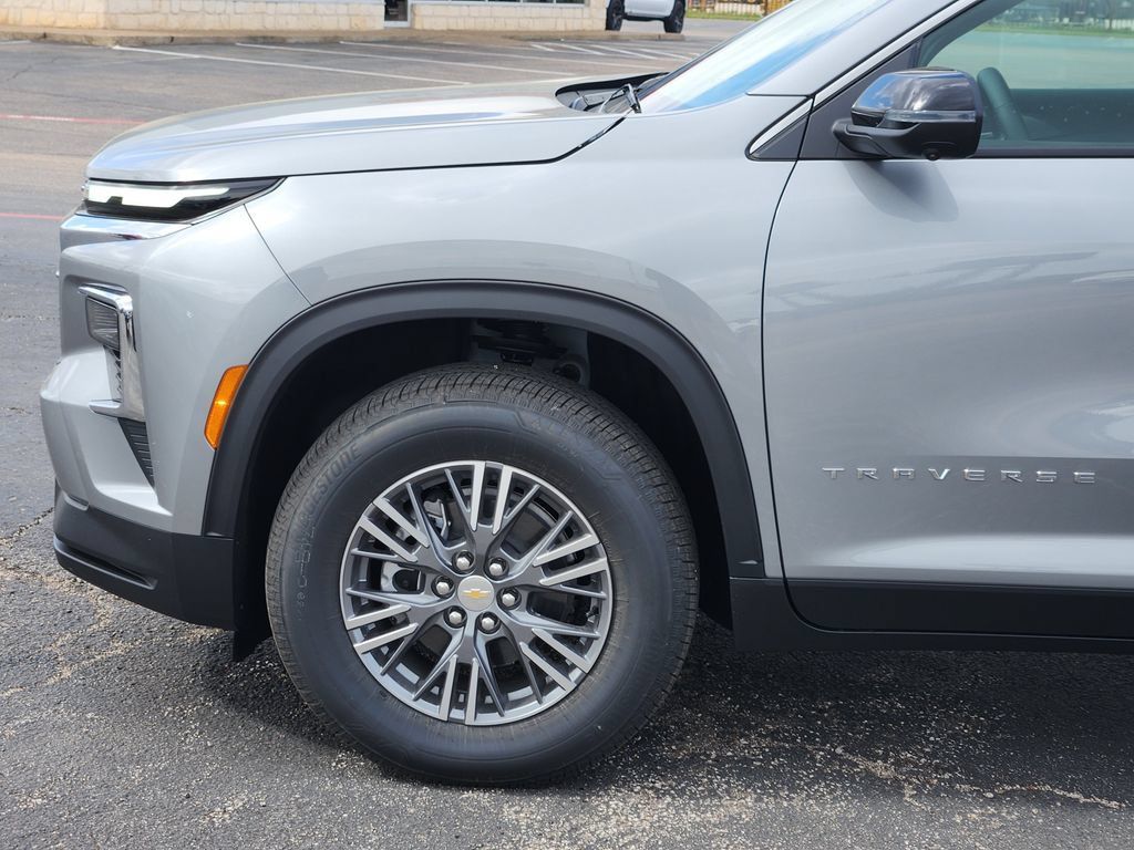 New 2026 Chevrolet Traverse LT w/ Driver Confidence Package FWD image 6