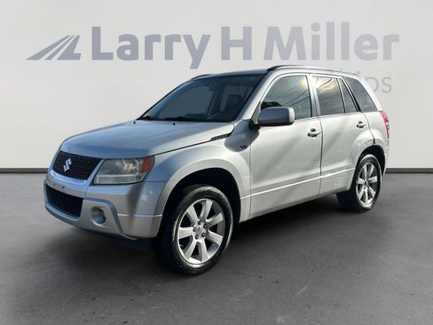 Used 2010 Suzuki Grand Vitara Limited image 1