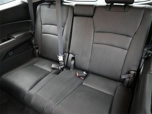 Used 2022 Honda Pilot Touring image 36