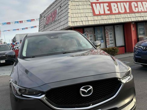 Used 2017 MAZDA CX-5 Grand Select FWD image 3