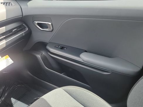 Used 2025 Kia K4 FWD image 13