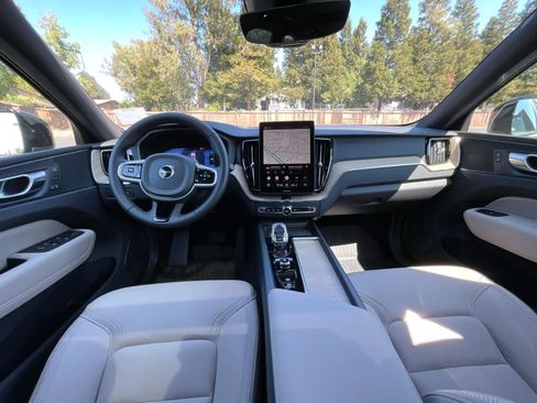 Used 2026 Volvo XC60 T8 Plus w/ Protection Package Premier AWD/4WD image 3