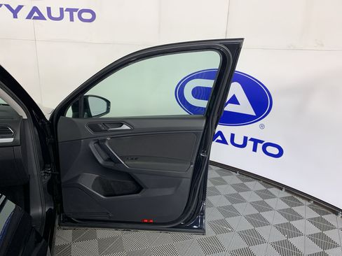 Used 2021 Volkswagen Tiguan S FWD image 39