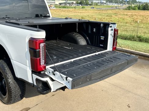 Used 2024 Ford F350 Platinum AWD/4WD image 23