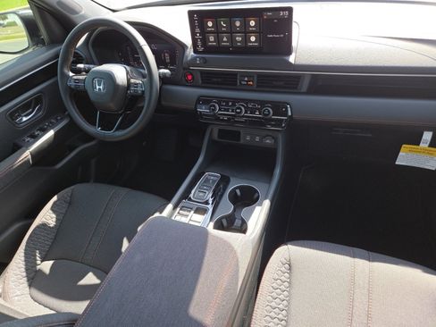 New 2026 Honda Pilot Sport image 25