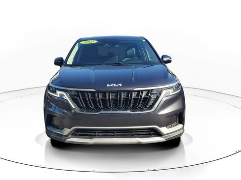 Certified 2023 Kia Carnival LX image 2