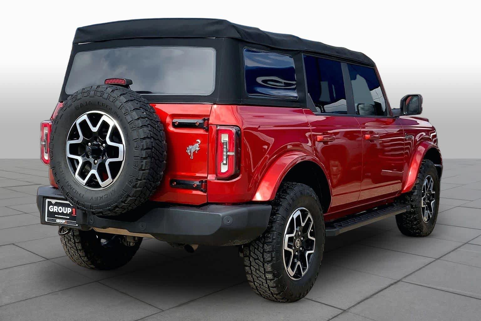 Used 2022 Ford Bronco Outer Banks AWD/4WD image 13