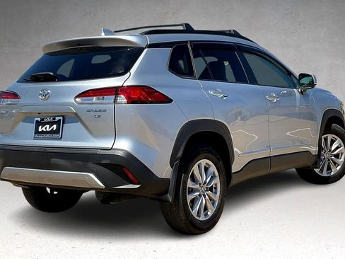 Used 2022 Toyota Corolla Cross LE image 21