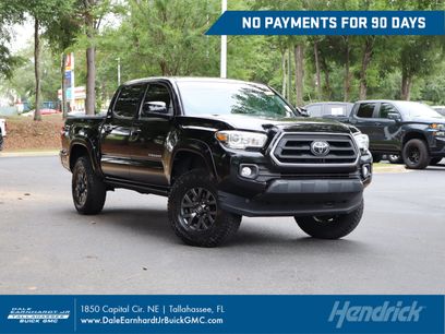 Used 2020 Toyota Tacoma SR5 w/ SR5 Appearance Package (SM)