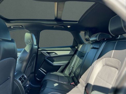 Used 2024 Jaguar F-PACE R-Dynamic S image 16