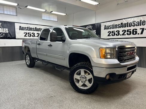 Used 2012 GMC Sierra 2500 SLE w/ SLE Preferred Package AWD/4WD image 1