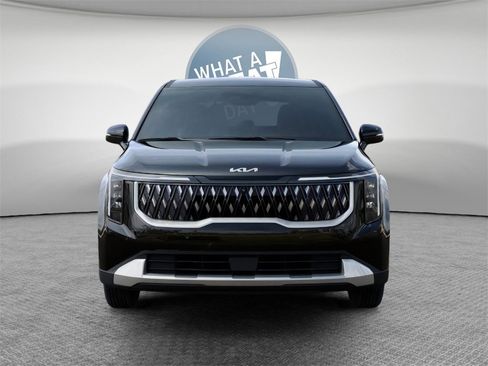 New 2026 Kia Carnival image 2