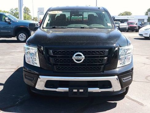 Used 2021 Nissan Titan SV w/ Accessory Utility Package AWD/4WD image 2
