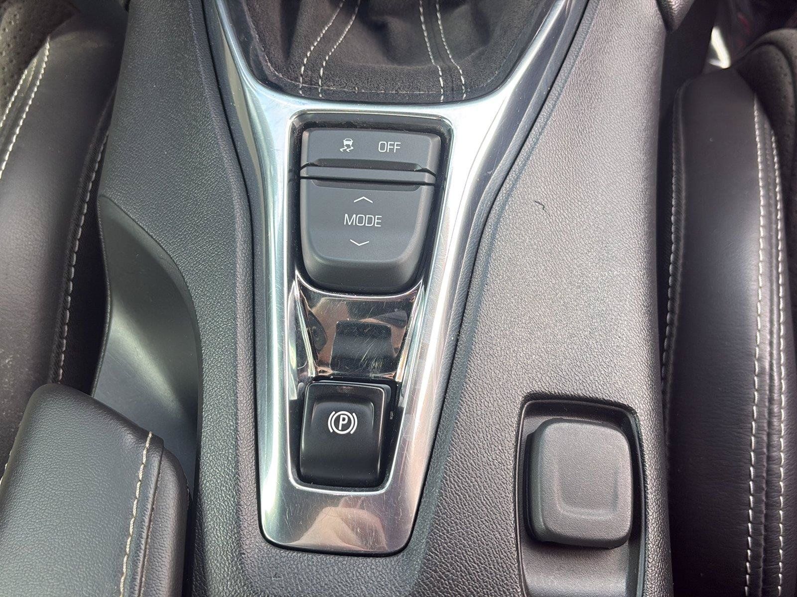 Used 2018 Chevrolet Camaro SS RWD image 23