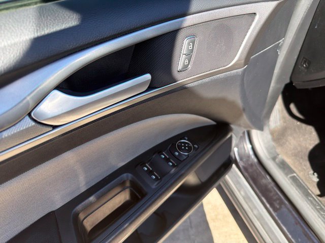 Used 2020 Ford Fusion S FWD image 15