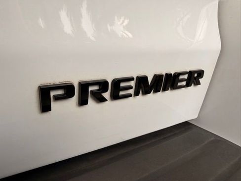 Used 2019 Chevrolet Tahoe Premier AWD/4WD image 11