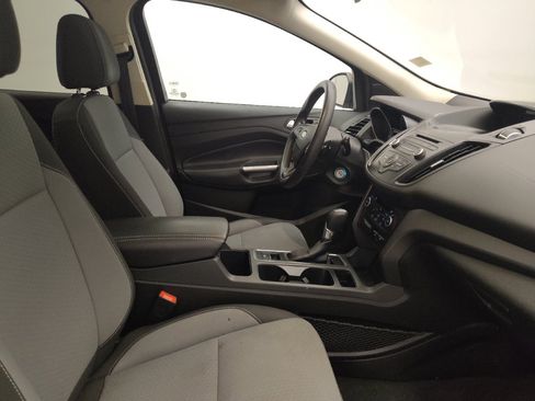 Used 2017 Ford Escape SE FWD image 21