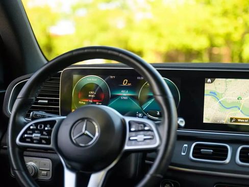 Used 2021 Mercedes-Benz GLE 350 GLE 350 Sport Utility 4D w/ Premium Package image 28