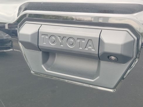 New 2026 Toyota Tacoma TRD Off-Road AWD/4WD image 7