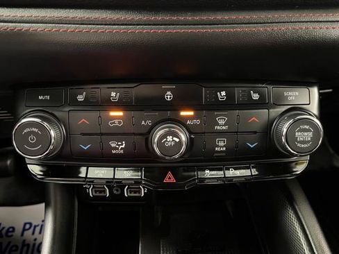 Used 2023 Dodge Durango R/T image 34