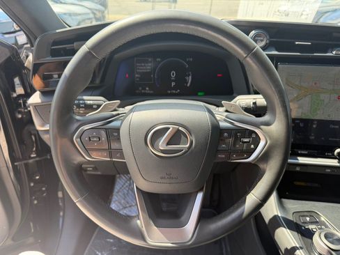 Used 2024 Lexus RZ 300e Premium FWD image 11