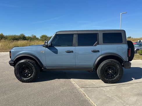 Used 2024 Ford Bronco Wildtrak image 5