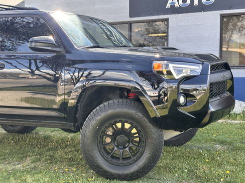 Used 2019 Toyota 4Runner TRD Pro AWD/4WD image 3
