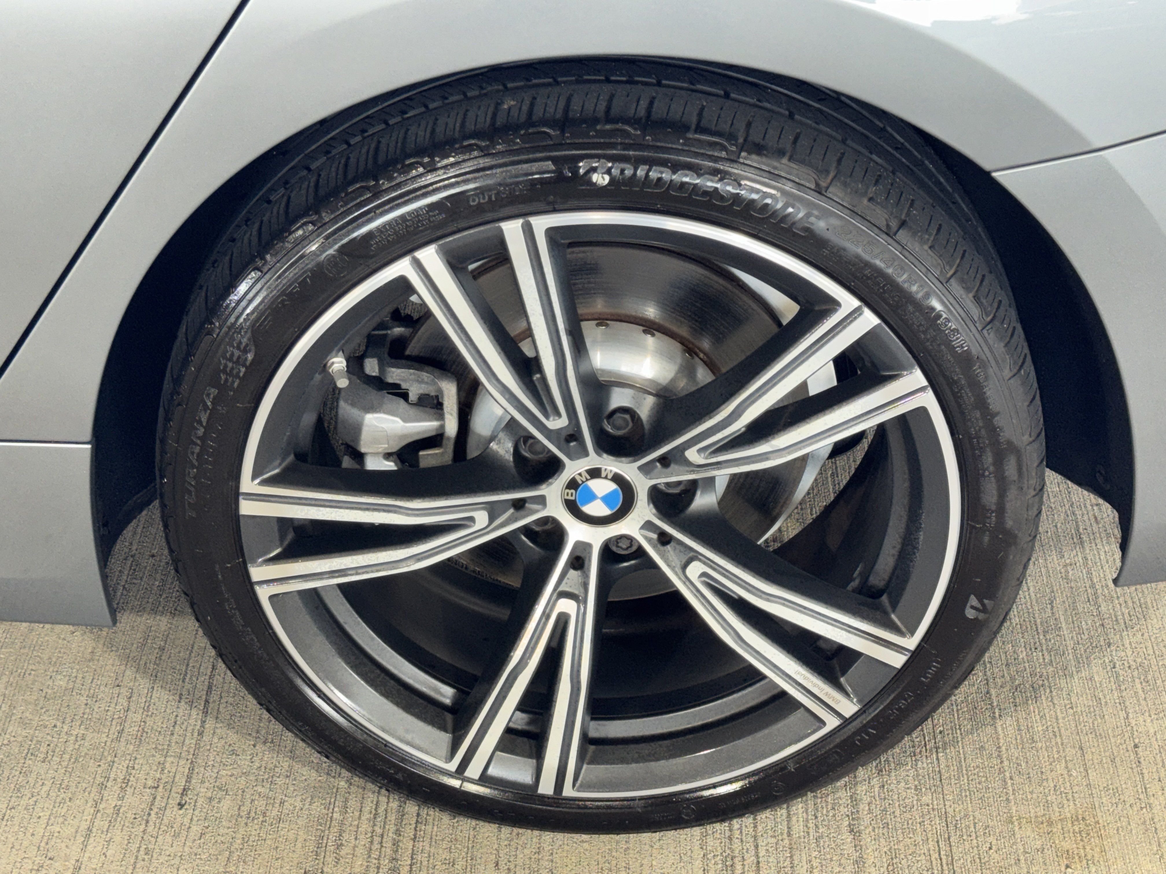 Used 2024 BMW 330i Sedan w/ Convenience Package RWD image 37