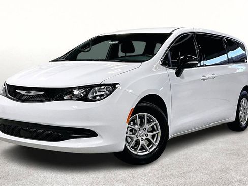 New 2026 Chrysler Voyager LX image 2