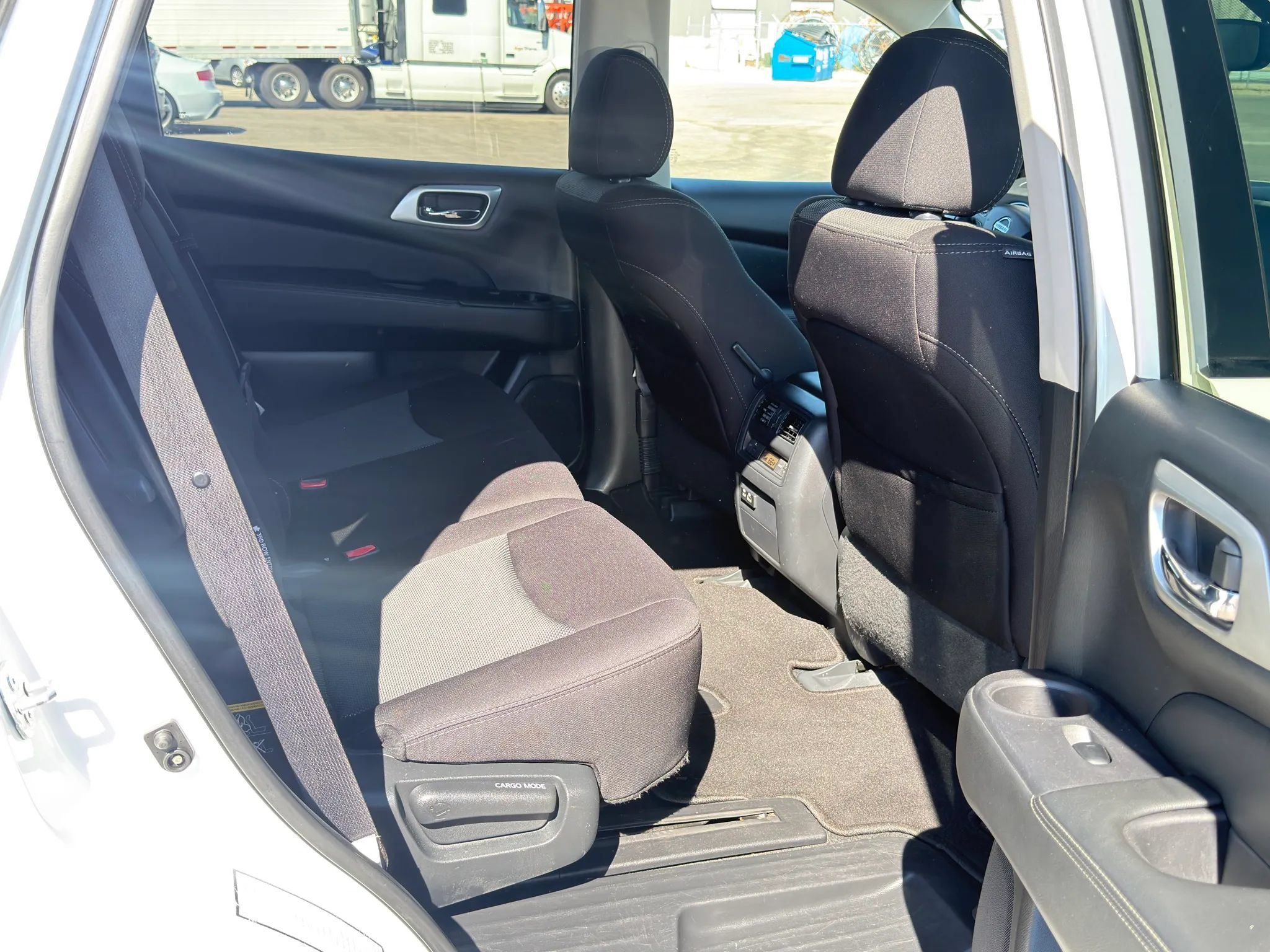 Used 2020 Nissan Pathfinder SV AWD/4WD image 12