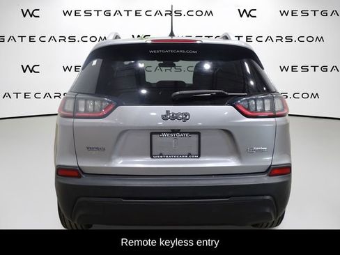 Used 2019 Jeep Cherokee Latitude w/ Popular Appearance Group FWD image 7