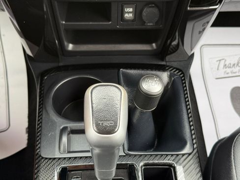 Used 2018 Toyota 4Runner SR5 image 29